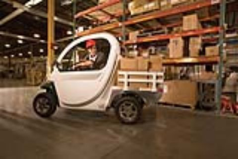 The GEM model eS features six 12-volt flooded electrolyte batteries for a range of up to 30 miles on a charge and a 39" x 48" bed with a 330-pound cargo capacity.