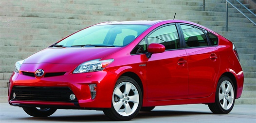The 2012 Toyota Prius I emits the lowest level of smog-forming pollutants and greenhouse gas emissions of the vehicle&rsquo;s popular fleet vehicles reviewed in this analysis.