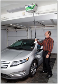 Control Module Inc.'s&nbsp;overhead retractable cable management system for electric vehicle charging